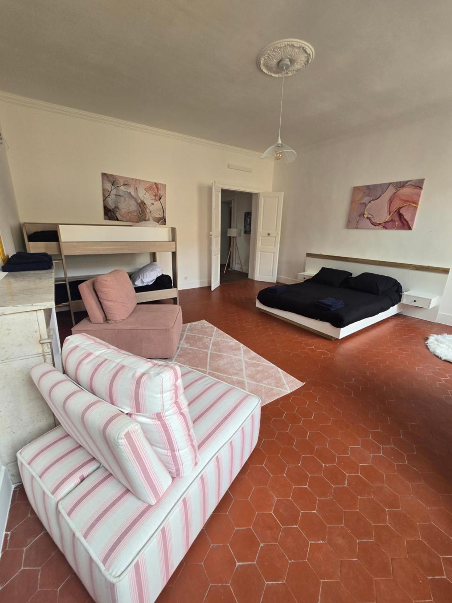 Apartment L'avejan 170 M² 3 Centre *